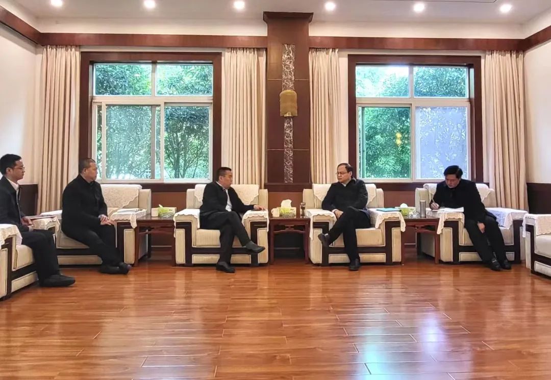 川交公司与绵竹市举行工作座谈
