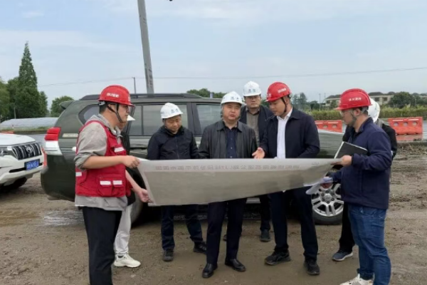 四川路桥副总经理聂东一行赴德阳绕城南高速公路项目LJ7标检查指导