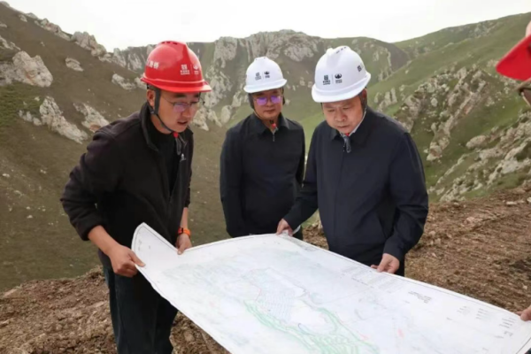 川交公司党委副书记、董事、总经理罗德高调研阿坝州若尔盖矿山项目