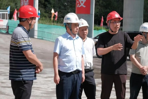 四川路桥党委副书记、副董事长、总经理杜江林赴川汶高速TJ7项目检查指导工作